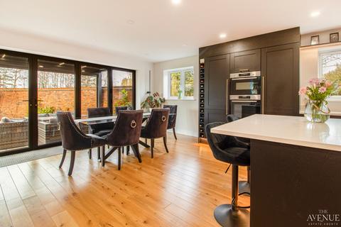 4 bedroom detached house for sale, Maple House, Burton Road, Rosliston