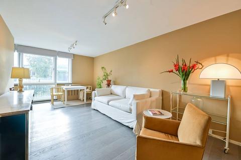 1 bedroom flat to rent, Carrick Court, Kennington Park Road, Kennington, London, SE11