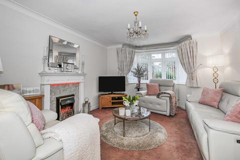 3 bedroom detached house for sale, Colnbrook