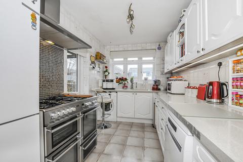 3 bedroom detached house for sale, Colnbrook