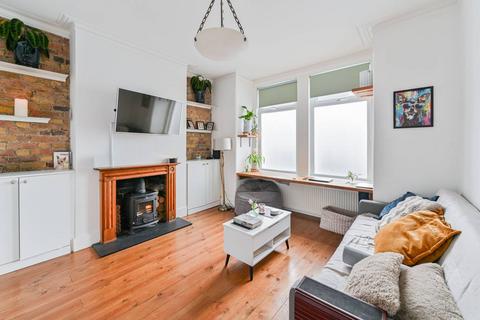 1 bedroom flat for sale, Denison Road, Colliers Wood, London, SW19