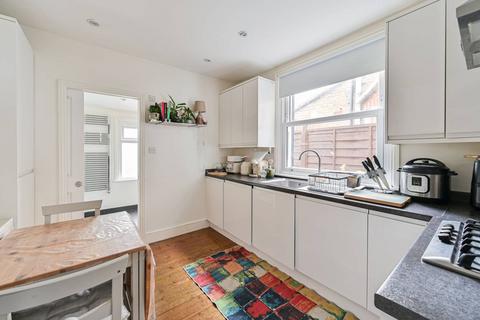 1 bedroom flat for sale, Denison Road, Colliers Wood, London, SW19