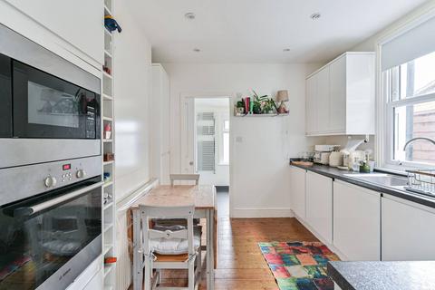 1 bedroom flat for sale, Denison Road, Colliers Wood, London, SW19
