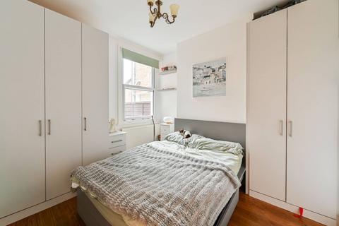 1 bedroom flat for sale, Denison Road, Colliers Wood, London, SW19