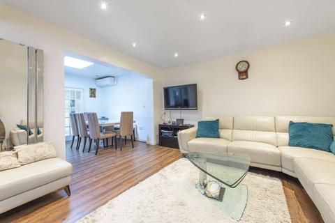 4 bedroom terraced house for sale, Ballards Road, Dollis Hill, London, NW2