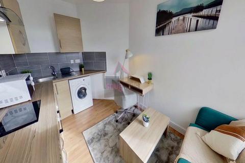 1 bedroom flat to rent, Weaste Lane, Salford,