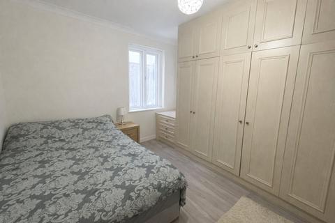 3 bedroom apartment for sale, Twickenham Road, Greater London TW7