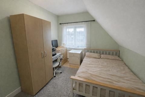 3 bedroom apartment for sale, Twickenham Road, Greater London TW7