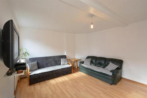 1 bedroom flat to rent, April Court, Teale Street, London