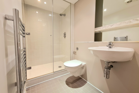 Studio to rent, Alaska Building, Deals Gateway, London, SE13