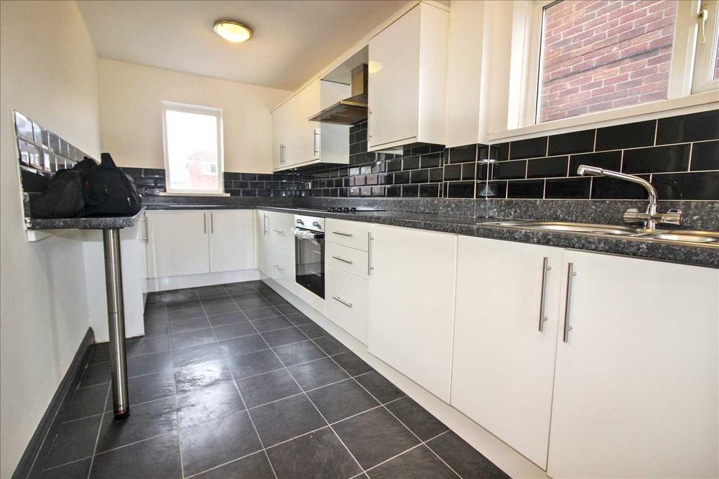 Kitchen / Dining