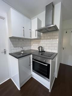 1 bedroom bedsit to rent, Acton Lane, London NW10