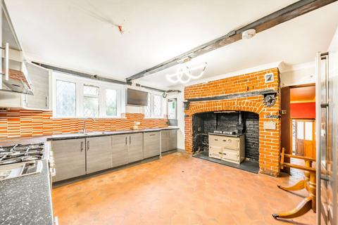 6 bedroom house to rent, London Road, Wallington SM6