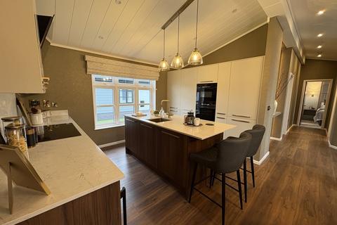 2 bedroom property for sale, The Pheonix, Thorney Bay Road, Sandy Bay