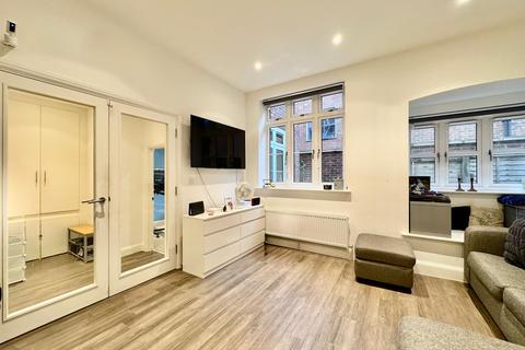 1 bedroom flat for sale, Pynnacles Close, Compass House Pynnacles Close, HA7
