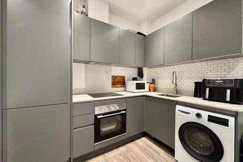 1 bedroom flat for sale, Pynnacles Close, Compass House Pynnacles Close, HA7