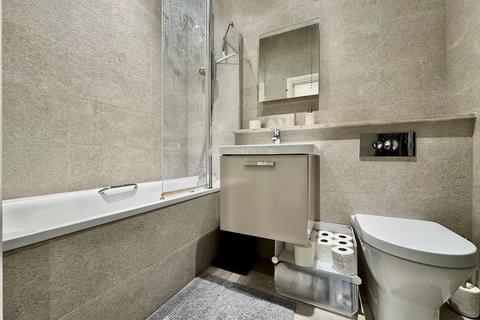 1 bedroom flat for sale, Pynnacles Close, Compass House Pynnacles Close, HA7