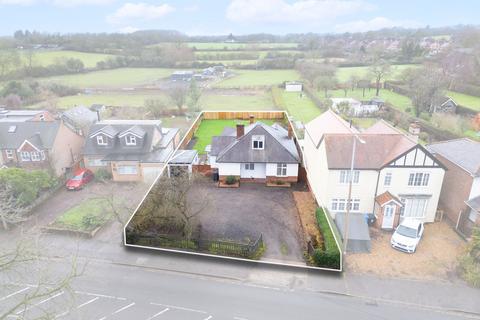 3 bedroom detached bungalow to rent, Bostocks Lane, Risley, DE72