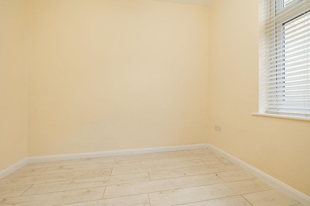 Bedroom 3 / Study