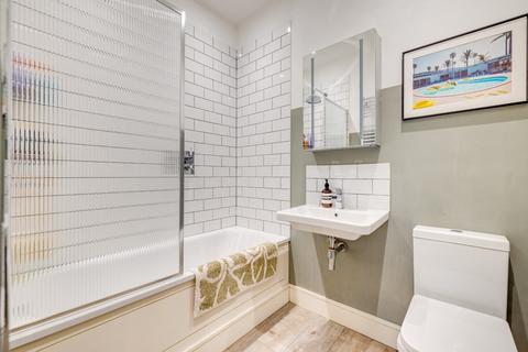 1 bedroom flat for sale, Hazlebury Road, Sands End, London