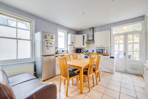1 bedroom flat for sale, Lambrook Terrace, Fulham, London