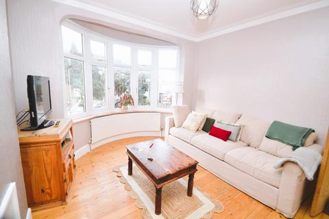 3 bedroom terraced house for sale, St. Merryn Close, London