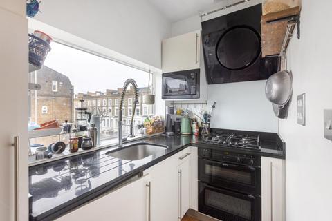 1 bedroom flat for sale, St John's Hill, London
