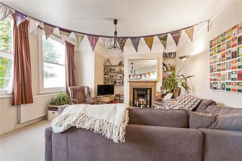 3 bedroom maisonette to rent, Pendle Road, London, SW16