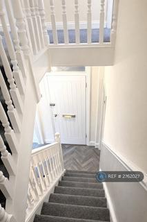 3 bedroom end of terrace house to rent, Victoria Street, Grantham, NG31