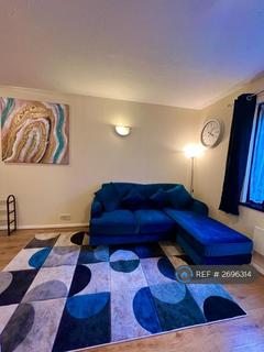 1 bedroom flat to rent, Capstan Close, Romford, RM6