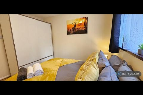 1 bedroom flat to rent, Capstan Close, Romford, RM6