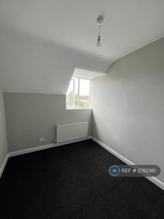 2 bedroom terraced house to rent, Shore Drive, Wirral, CH62