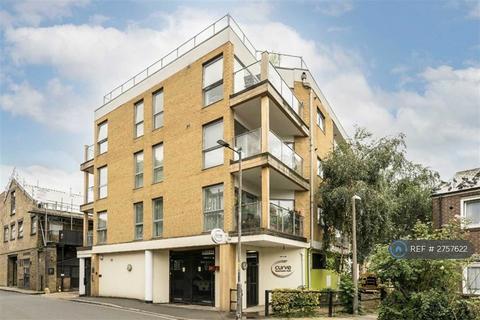 2 bedroom flat to rent, Sadlers Court, London, SE1