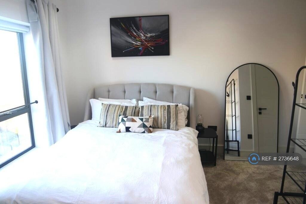 Ensuite Bedroom a