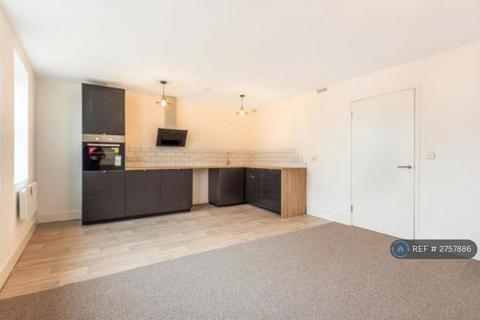 1 bedroom flat to rent, High Street, Chatham, ME4