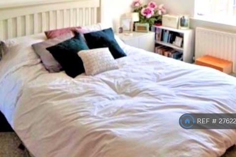 2 bedroom flat to rent, Deronda Road, London, SE24