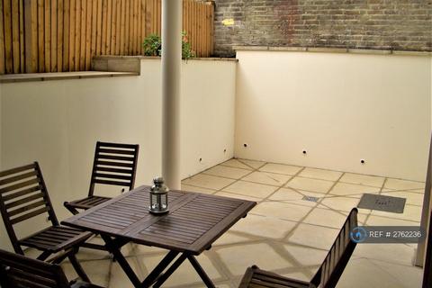 2 bedroom flat to rent, Deronda Road, London, SE24