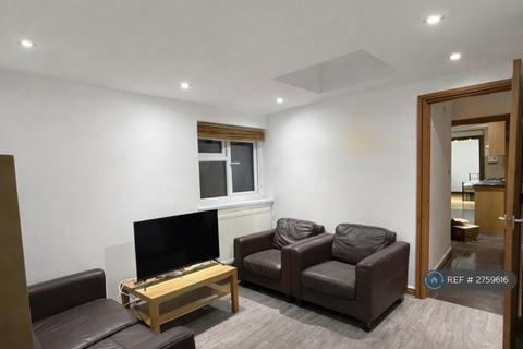 2 bedroom flat to rent, Woodville Road, Cardiff, CF24