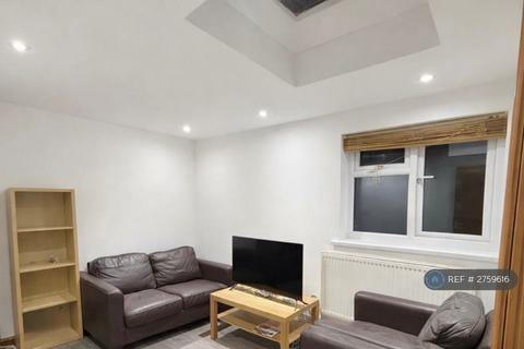 2 bedroom flat to rent, Woodville Road, Cardiff, CF24