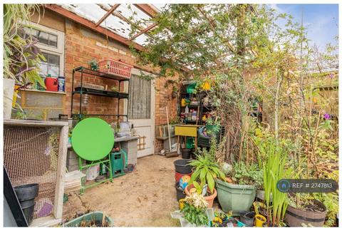 undefined, Malone Road, Woodley, Reading, RG5