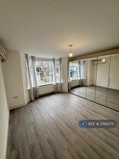 undefined, North Finchley, London, N12