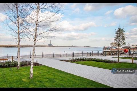 2 bedroom flat to rent, Peninsula Quay, Gillingham, ME7
