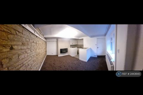 1 bedroom terraced house to rent, Wellington Street, Idle, Bradford, BD10