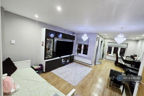 3 bedroom end of terrace house to rent, Repton Crescent, Earley, Reading, RG6