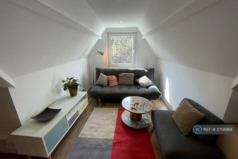 1 bedroom flat to rent, Muswell Hill Road, London, N10