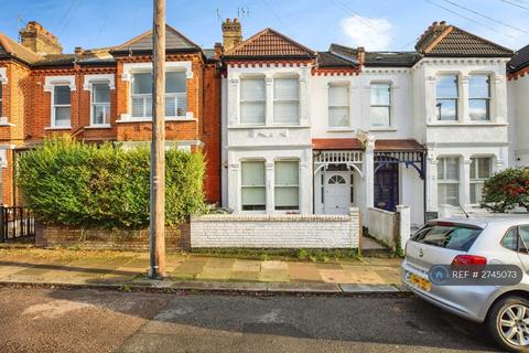2 bedroom flat to rent, Rudloe Road, London, SW12