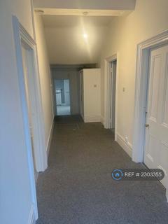 2 bedroom flat to rent, Wilson Road, Southend-On-Sea, SS1