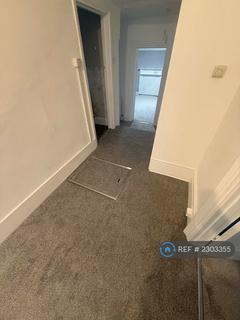 2 bedroom flat to rent, Wilson Road, Southend-On-Sea, SS1