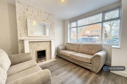 3 bedroom semi-detached house to rent, Gillingham Road, Eccles, Manchester, M30