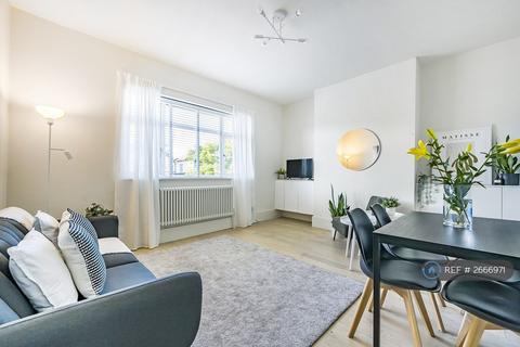 3 bedroom flat to rent, Green Dragon Lane, London, N21